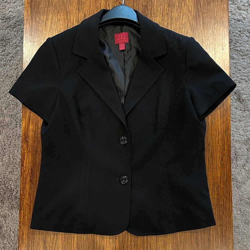 212 Collection Black Short Sleeve Blazer
